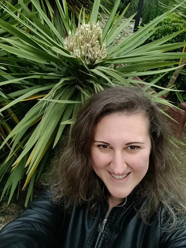 Ива Николова